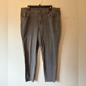 Maurice’s Women's Gray Skinny Jeans, Size 20W Plus Size